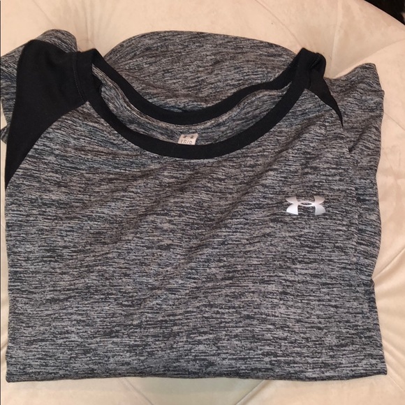 Under Armour Tops - Under Amour Baseball Longsleeve